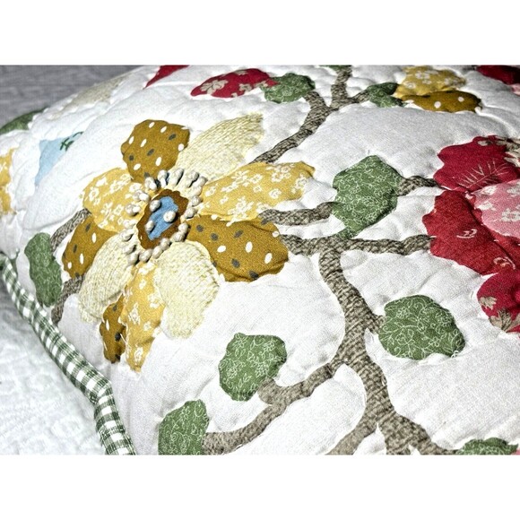 The Home Quilted Look Zipper Pillow Sham Floral Green Gingham Trim & Backing NWT - Picture 6 of 14